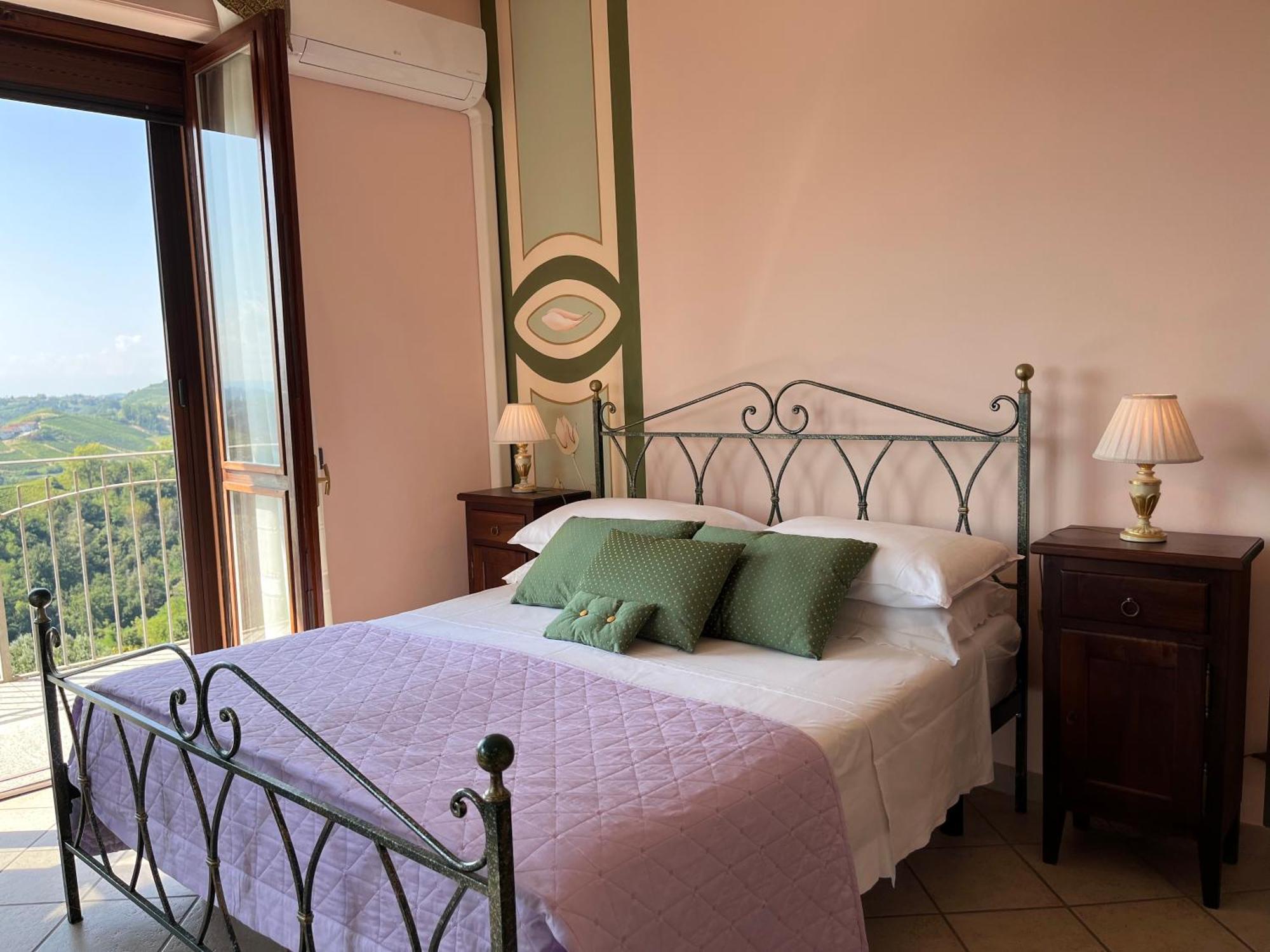Belvedere Bike Hotel Montà Εξωτερικό φωτογραφία