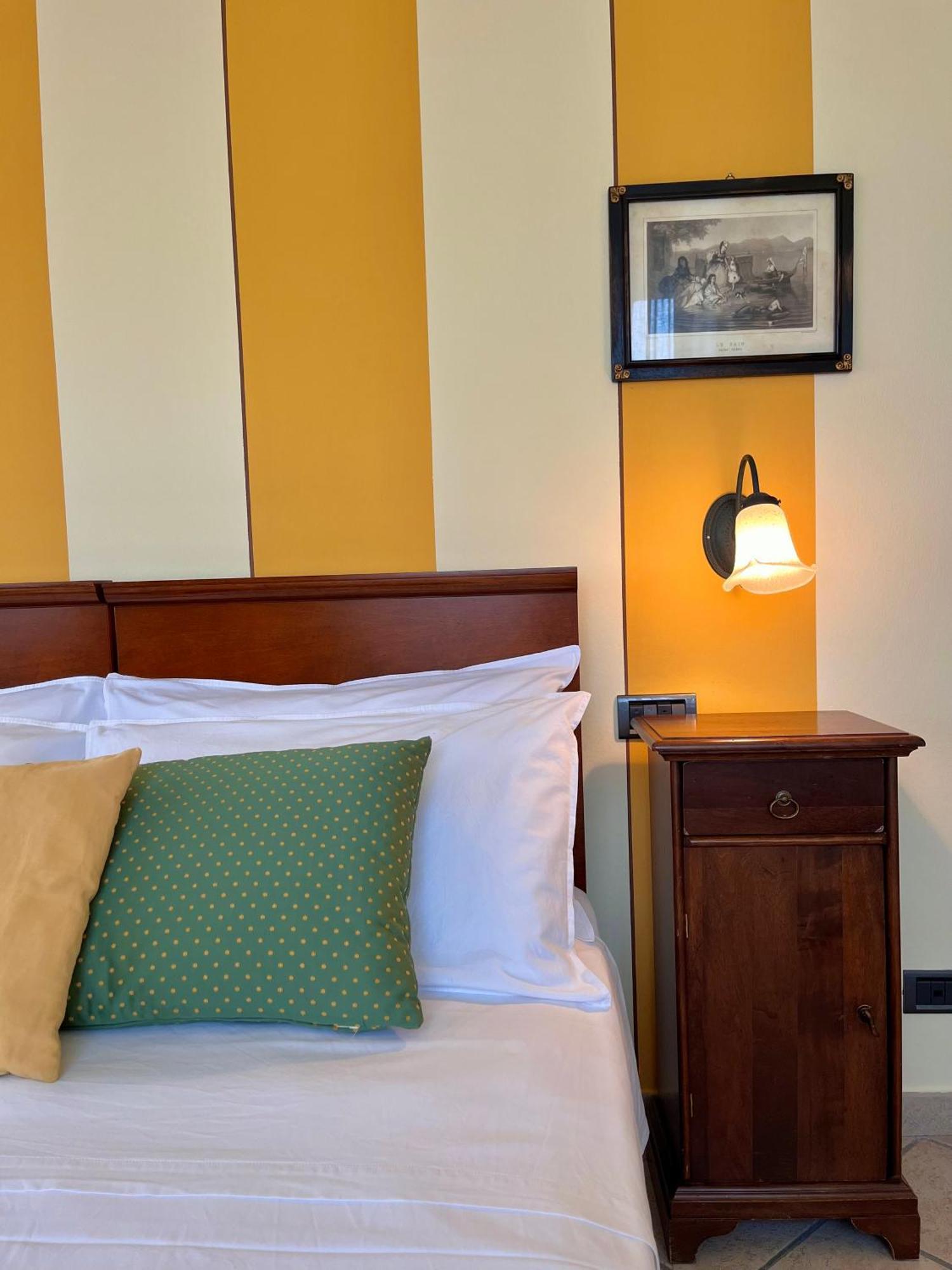 Belvedere Bike Hotel Montà Δωμάτιο φωτογραφία