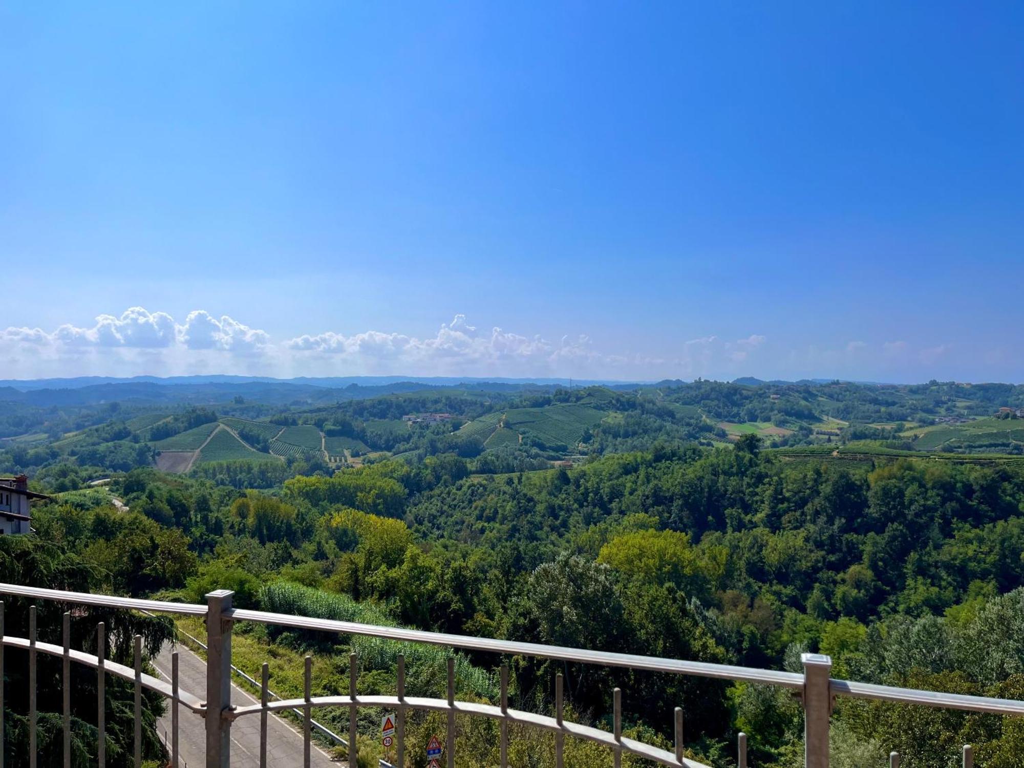 Belvedere Bike Hotel Montà Δωμάτιο φωτογραφία